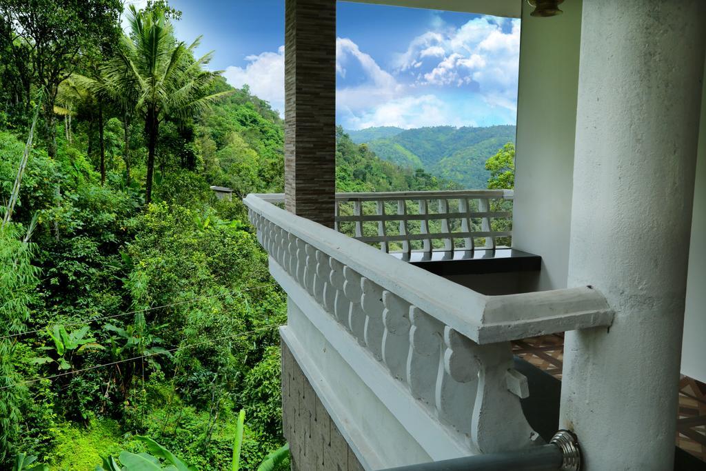Spring And Valley View Thekkady Exterior foto